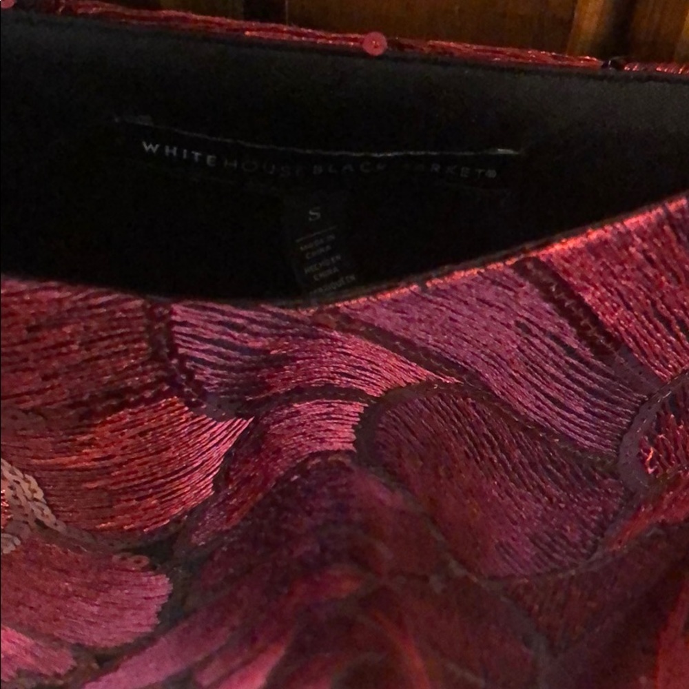 WHBM Red Sequin V Neck Tanktop - Picture 4 of 6